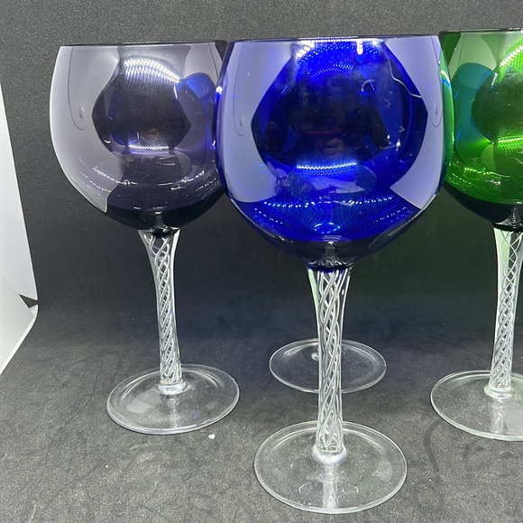 Vintage Balloon Wine Glasses Cocktail Goblets Clear Twisted Stems Hand Blown - Picture 6 of 6